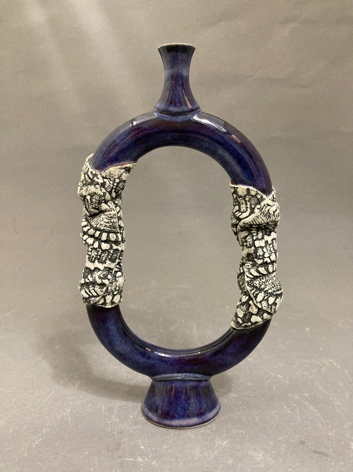 Reconnection Vase - Indigo